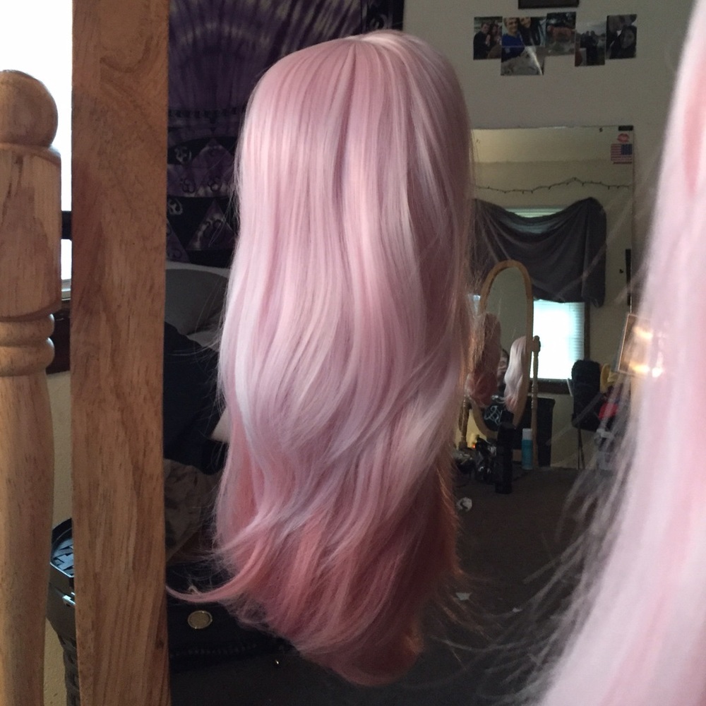 ✨KYLIE JENNER PASTEL PINK LOOK ALIKE WIG✨